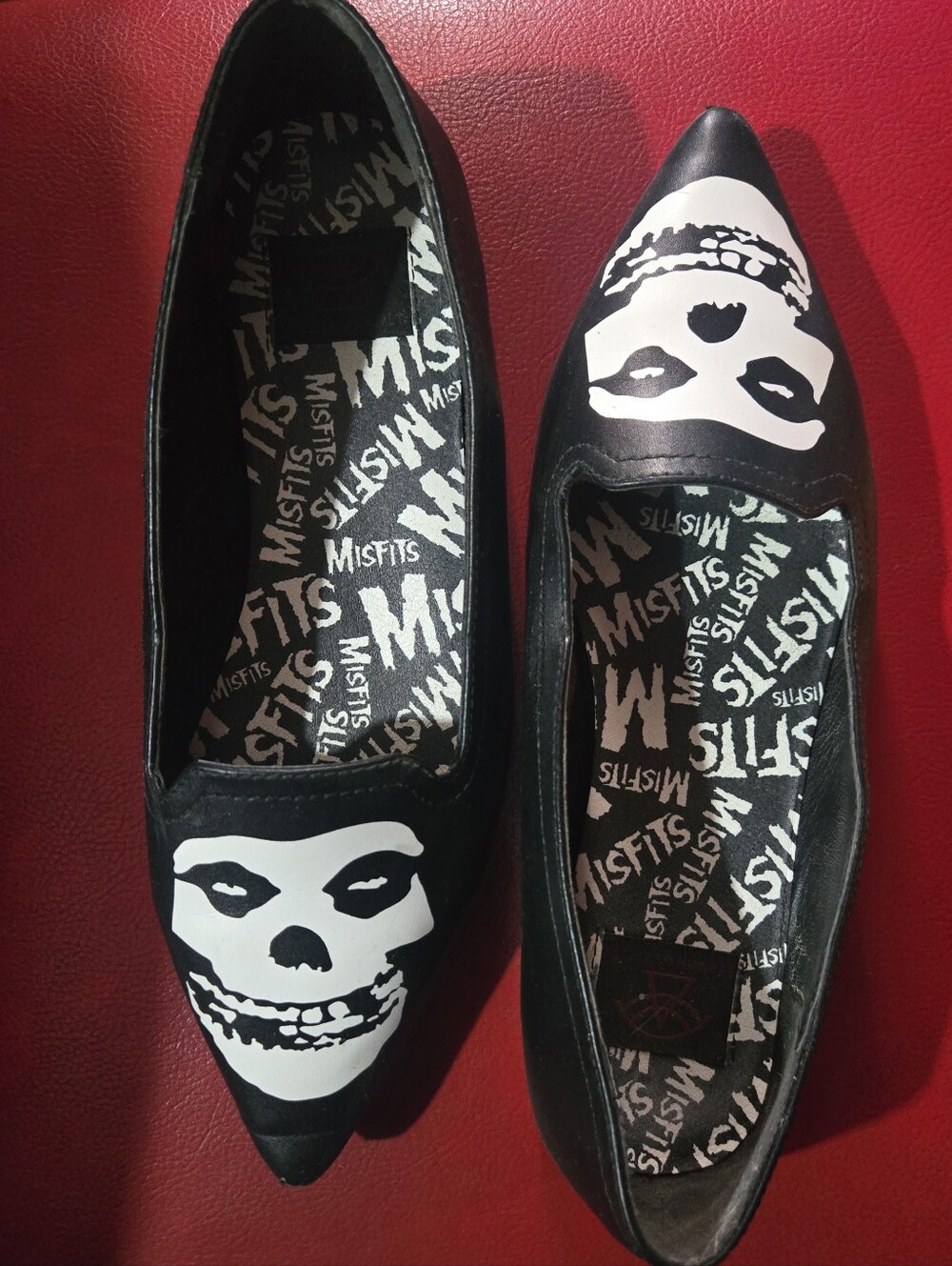 Misfits Lydia Graphic Skull Slip-On Flats in Black & White. Strange Cvlt. Size 9